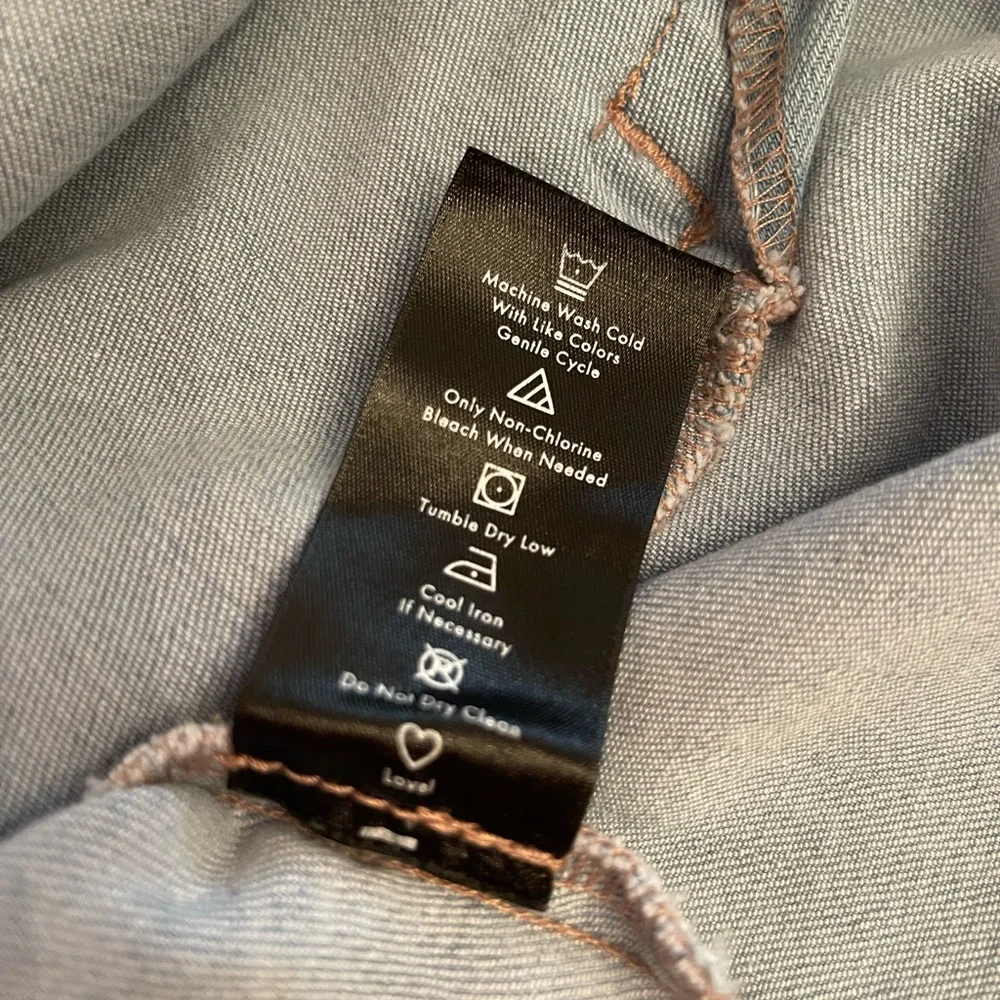 NIC+ZOE Denim Jacket 1X Light Blue Stretch Femme Girly Details - Picture 9 of 10